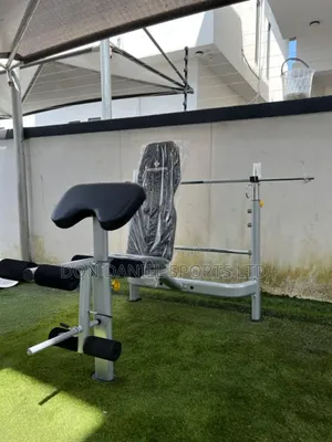 Commercial Weight Bench
