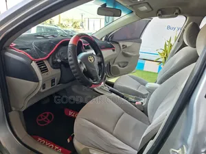 Toyota Corolla 2011 Silver