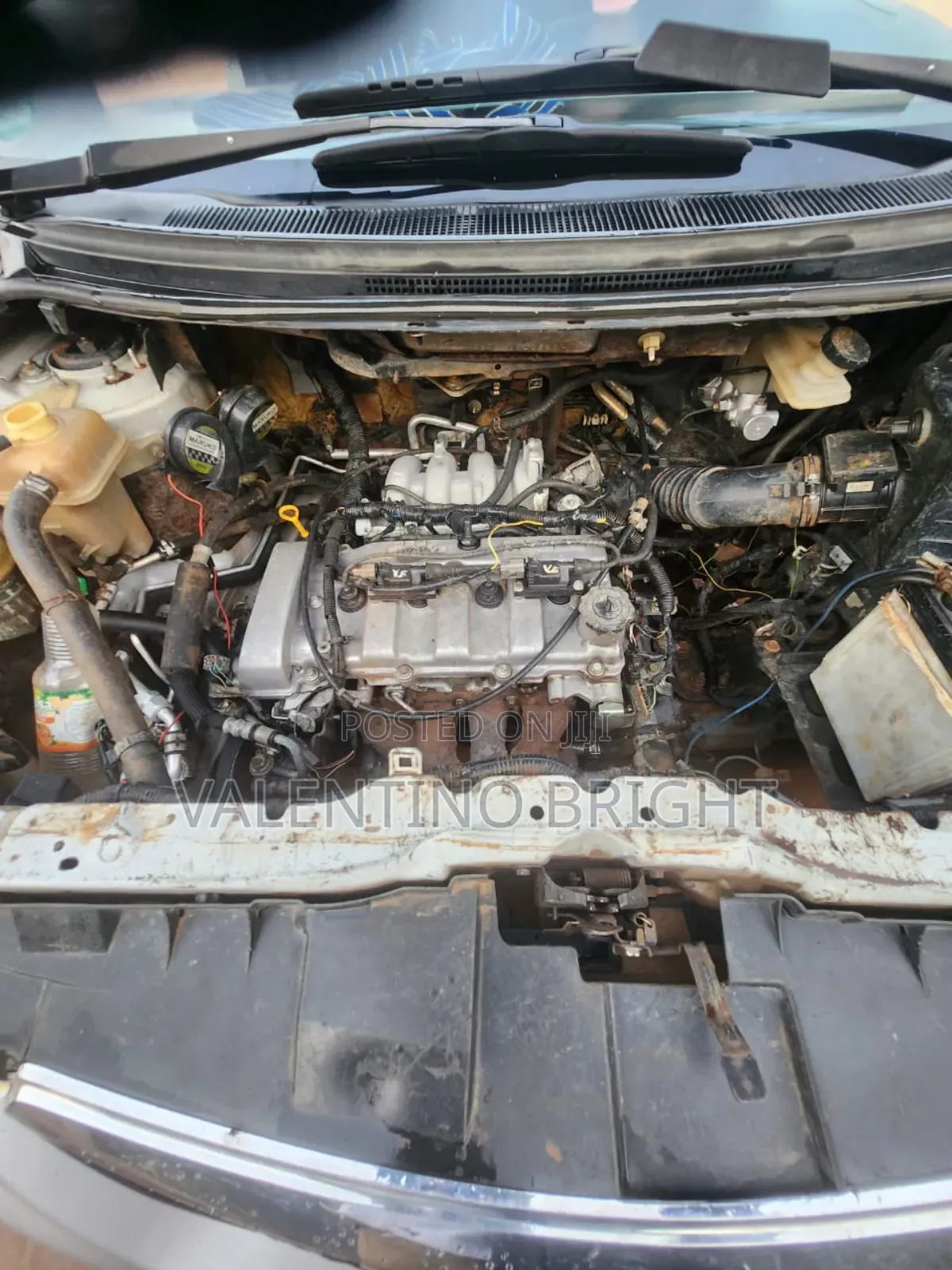 Mazda E2000 2004