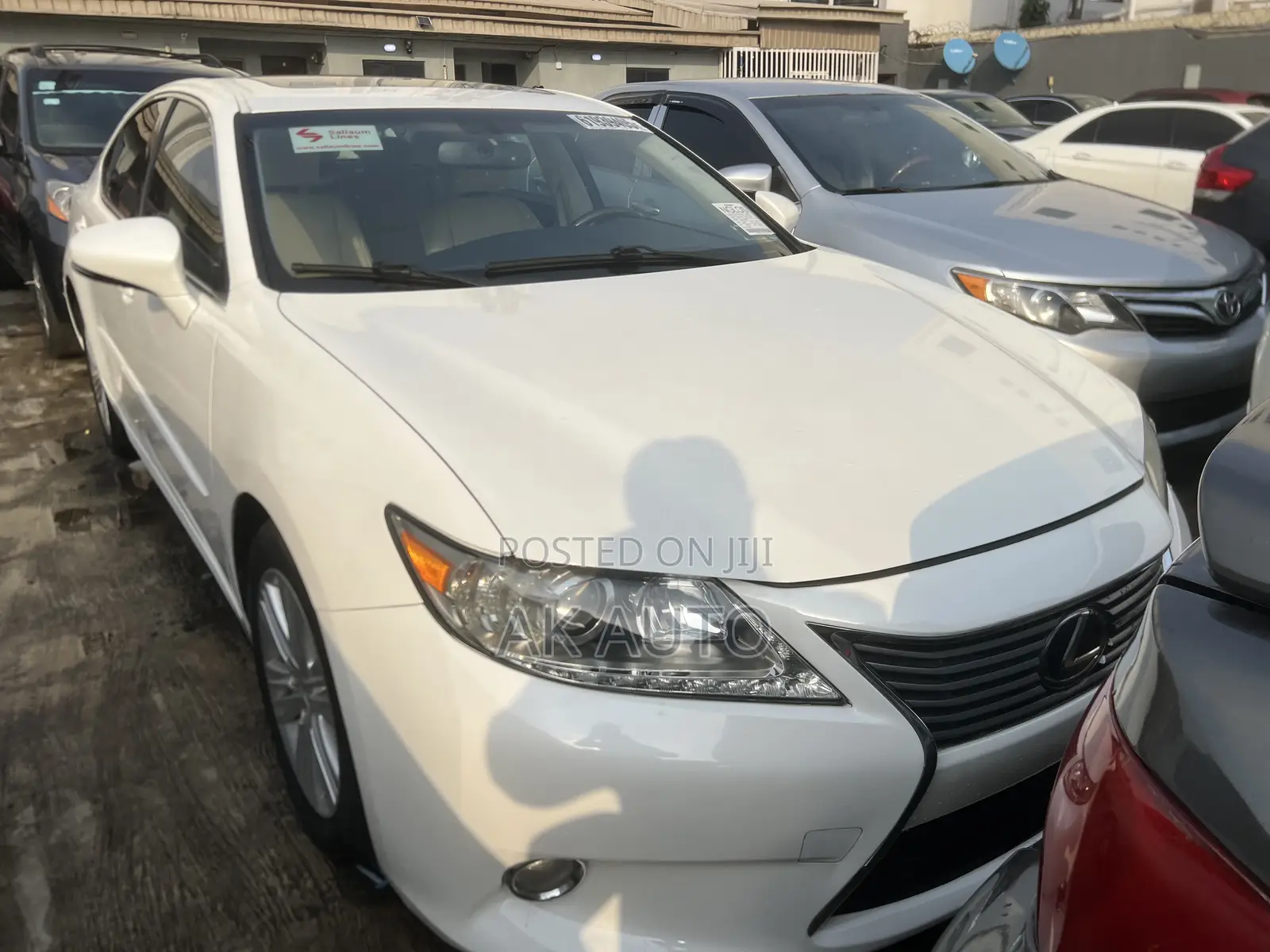 Lexus ES 2013 White
