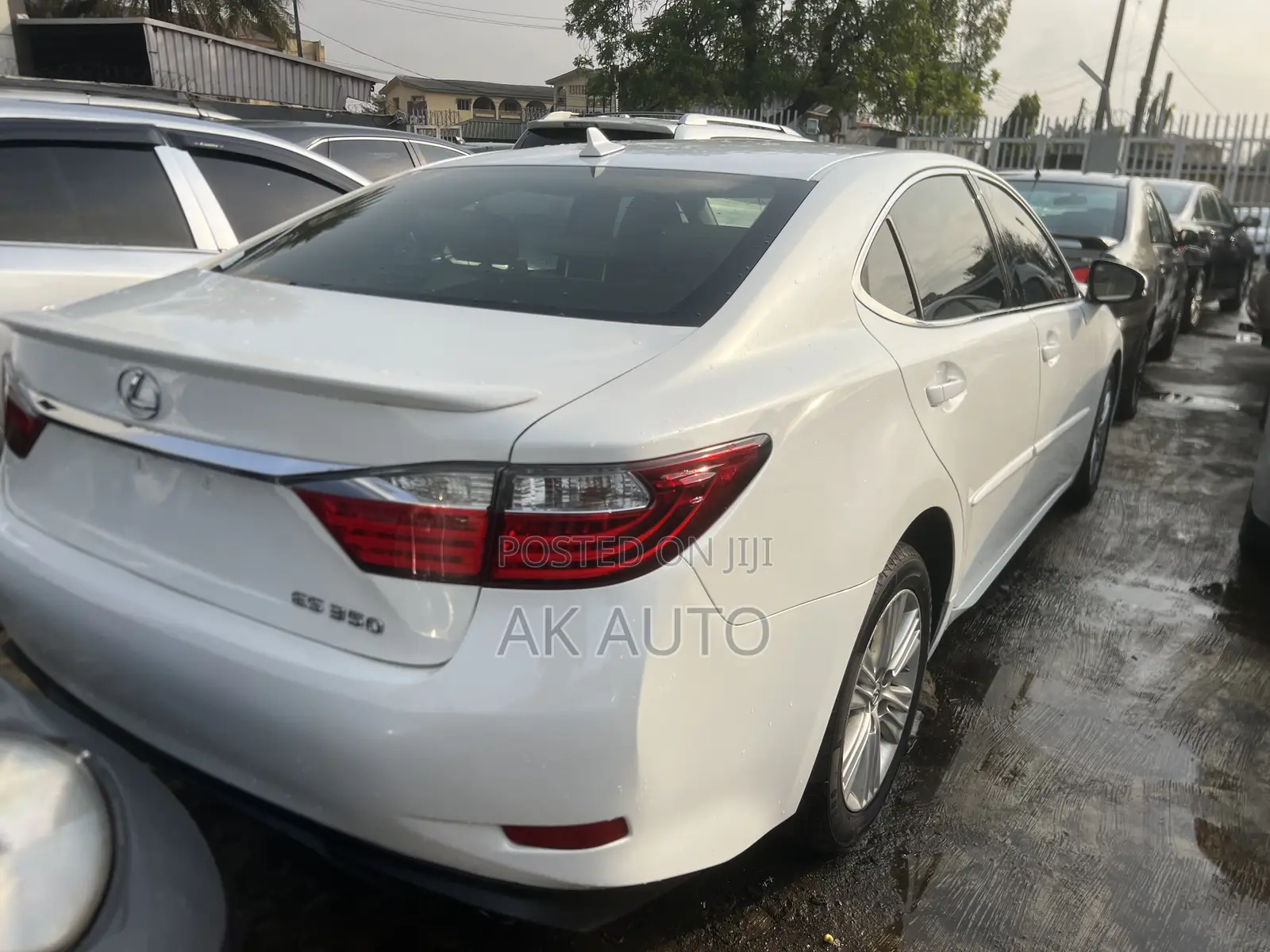 Lexus ES 2013 White