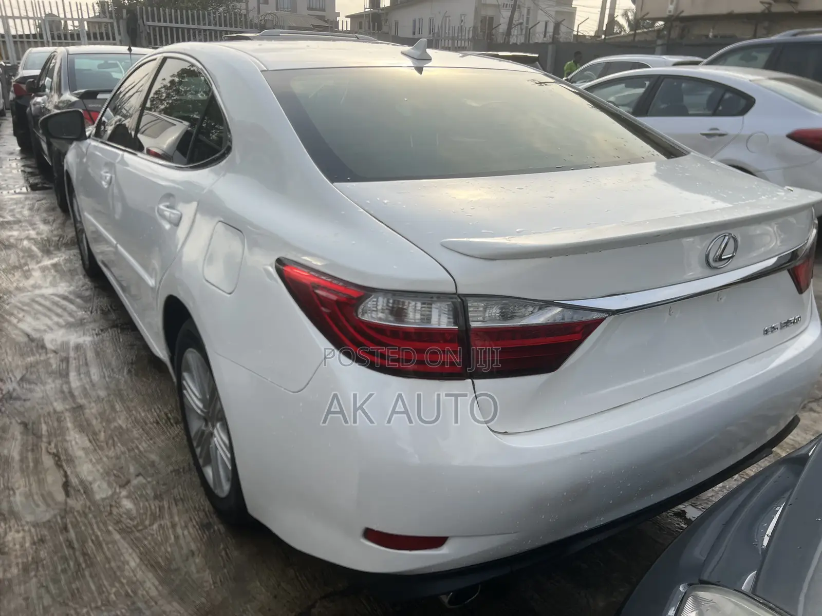 Lexus ES 2013 White