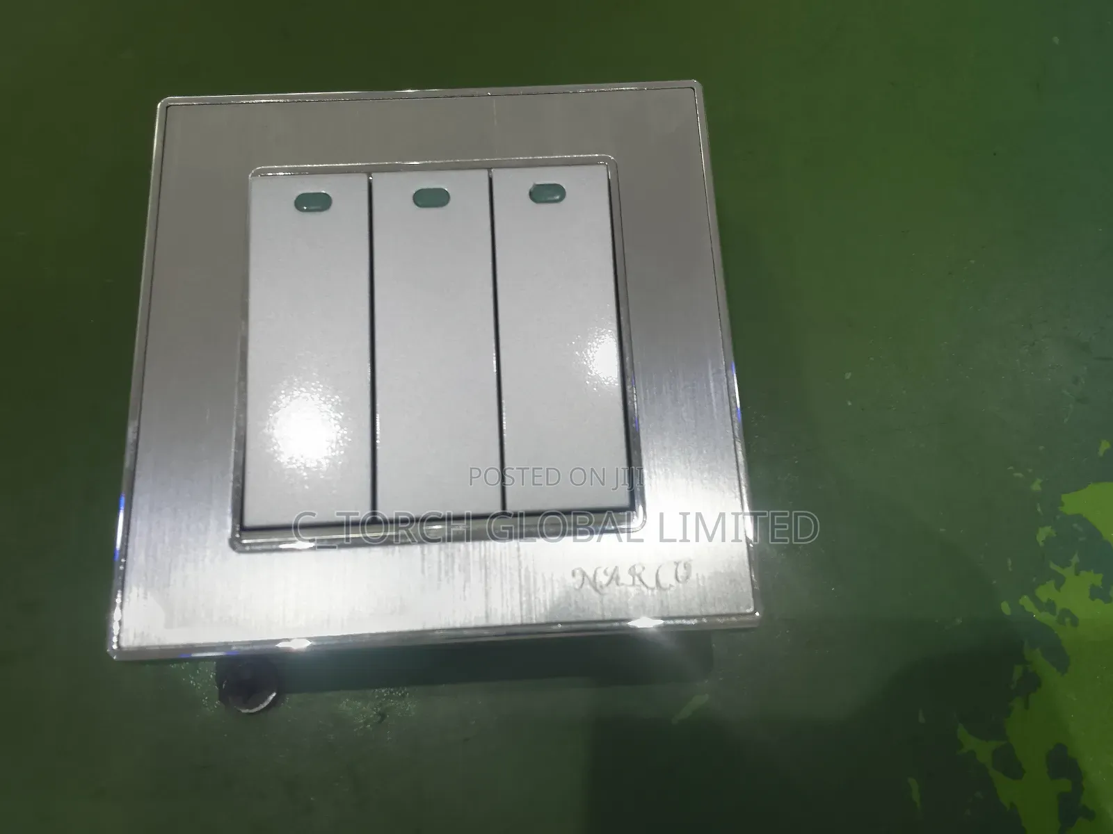C_torch 3-gang Socket (Gray Colour