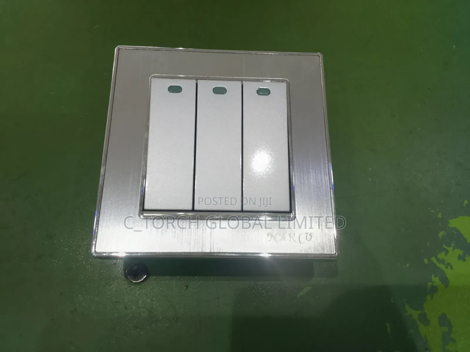 C_torch 3-gang Socket (Gray Colour