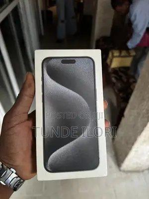 New Apple iPhone 15 Pro Max 256 GB Black