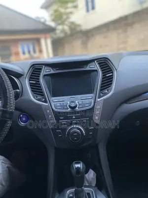 Hyundai Santa Fe 2014 Black