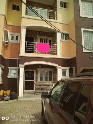 3bdrm House in Ikeja for sale