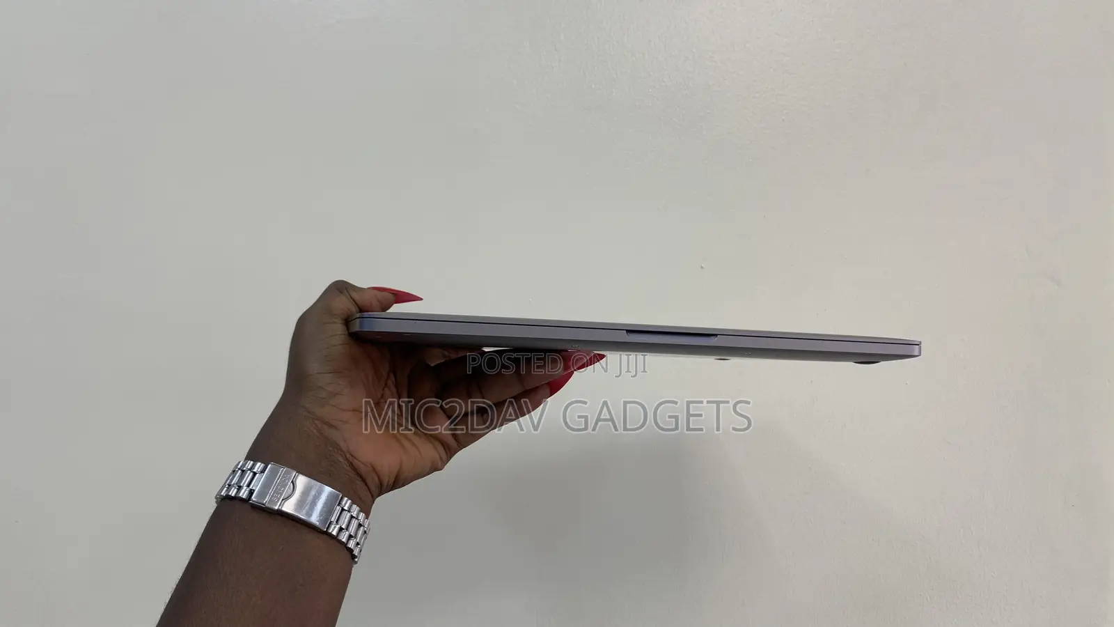 Laptop Apple MacBook Pro 2020 16GB Intel Core I5 SSD 512GB
