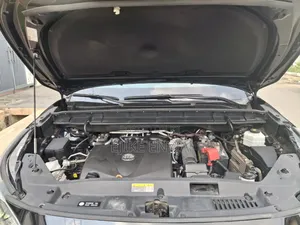 Toyota Highlander XLE 2022 Black