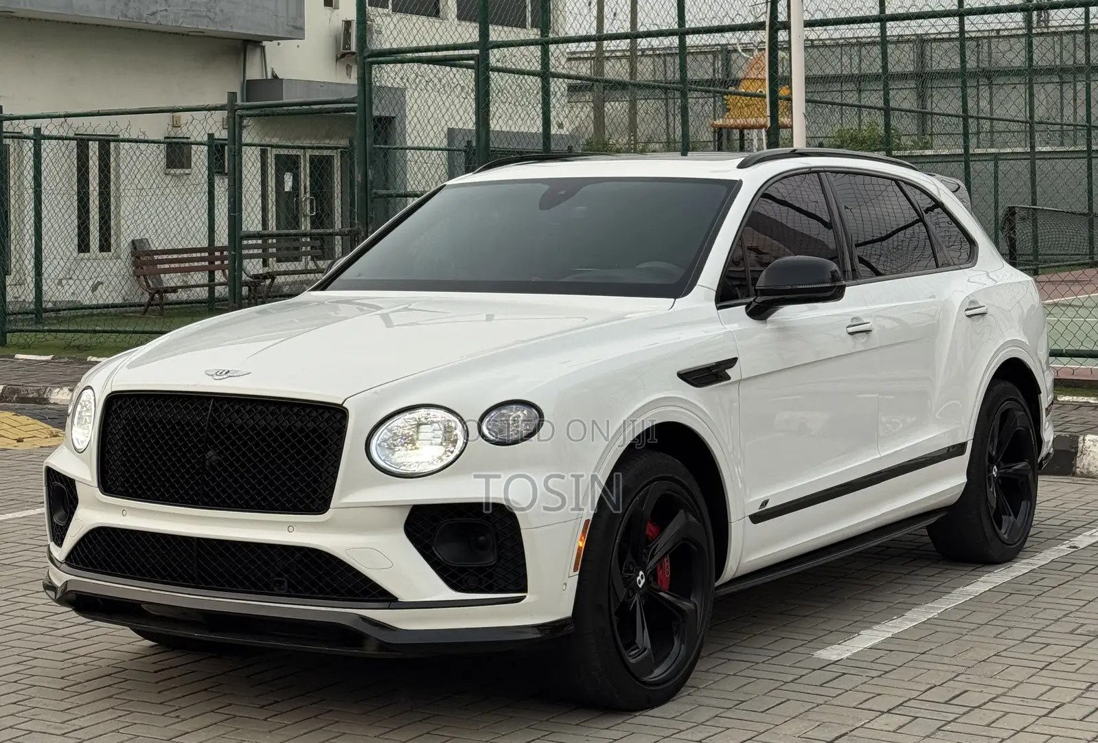 Bentley Bentayga 2022 White