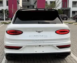 Bentley Bentayga 2022 White