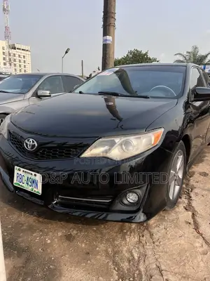 Toyota Camry SE 4dr Sedan (2.5L 4cyl 6A) 2015 Black
