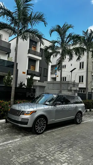 Land Rover Range Rover Vogue 2018 Silver