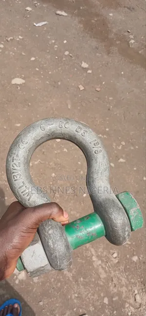 13.5 Tons Shackle Bolw Type