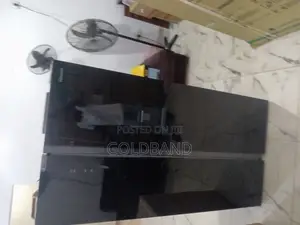Hisense 529l Side by Side Refrigerator With External Dispenser