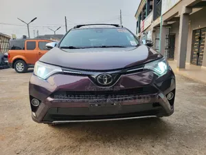 Toyota RAV4 Limited 4dr SUV AWD (2.5L 4cyl 6A) 2018 Beige