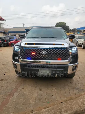 Toyota Tundra 2015 Black