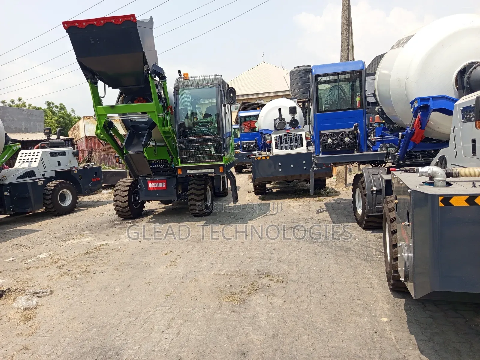 Mobile Self-Loading Concrete Mixer