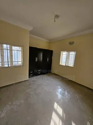 2bdrm Block of Flats in Private, Apo District for rent