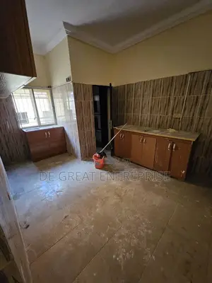 2bdrm Block of Flats in Private, Apo District for rent