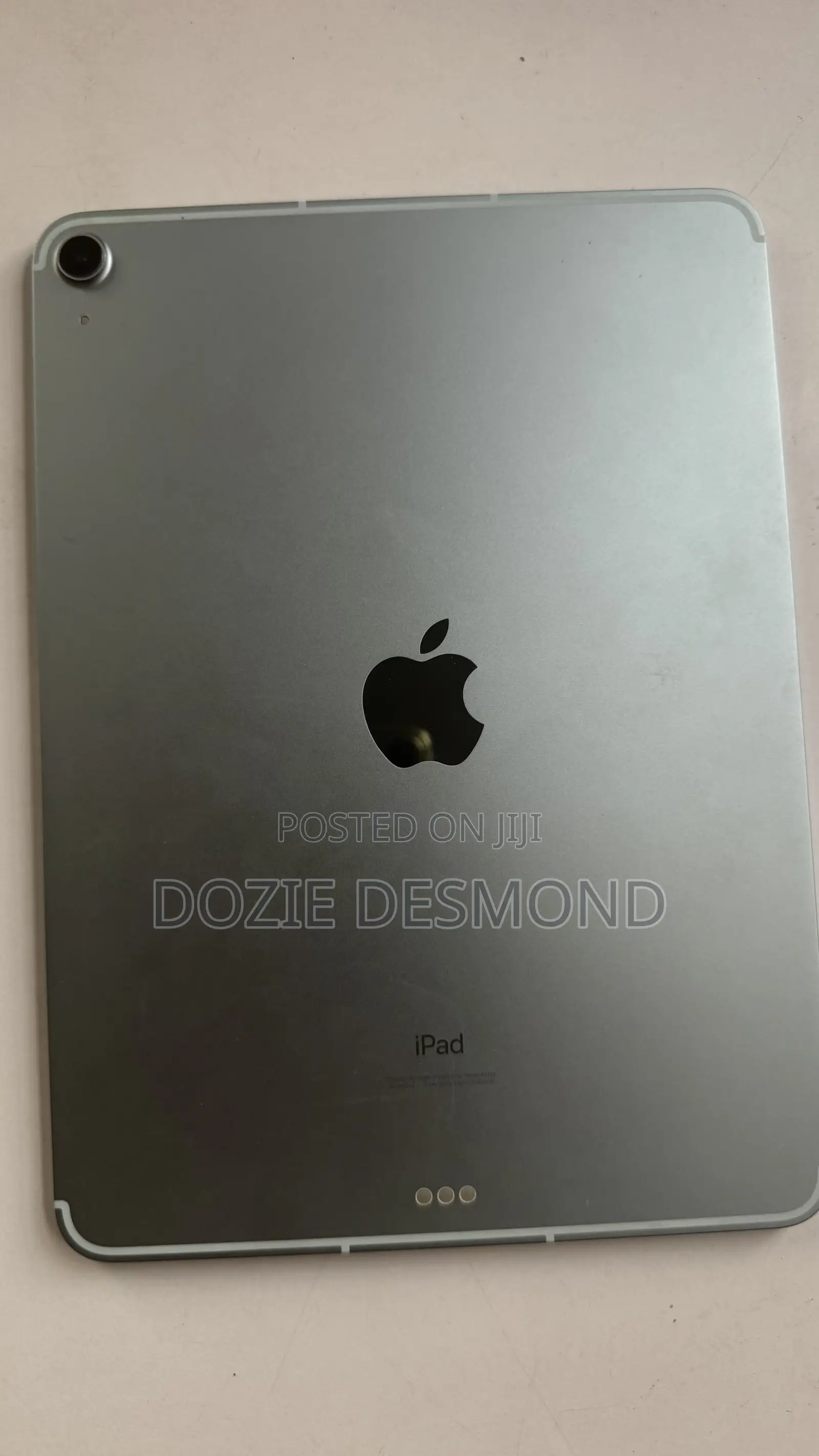 Apple iPad Air (2022) 64 GB Blue