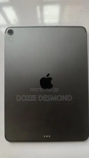 Apple iPad Pro 11 (2018) 64 GB Gray