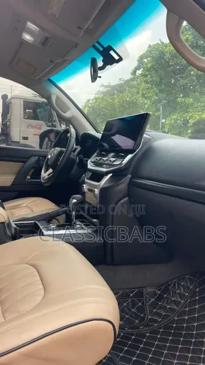 Toyota Land Cruiser 2012 Black