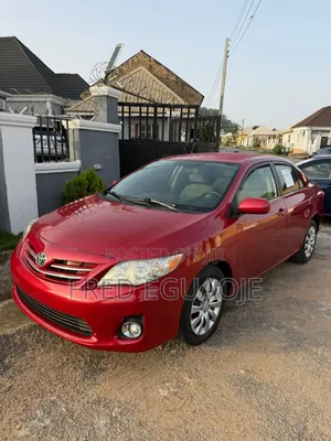 Toyota Corolla LE 4dr Sedan (1.8L 4cyl 4A) 2013 Red