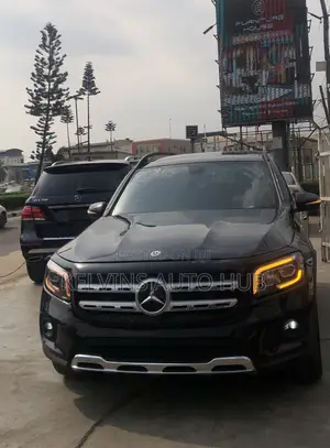 Mercedes-Benz GLB-Class GLB 250 4MATIC 2022 Black