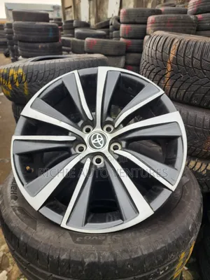18inch Toyota  Rim.