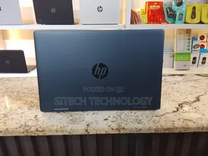 New Laptop HP Pavilion 14 8GB Intel Core i3 SSD 256GB
