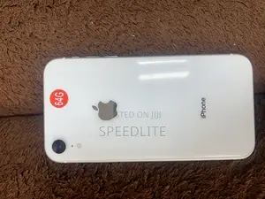 Apple iPhone XR 64 GB White