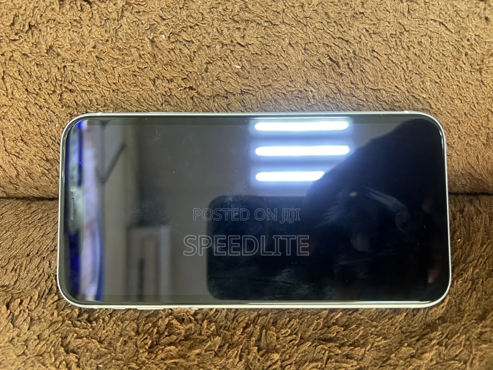 Apple iPhone XR 64 GB White