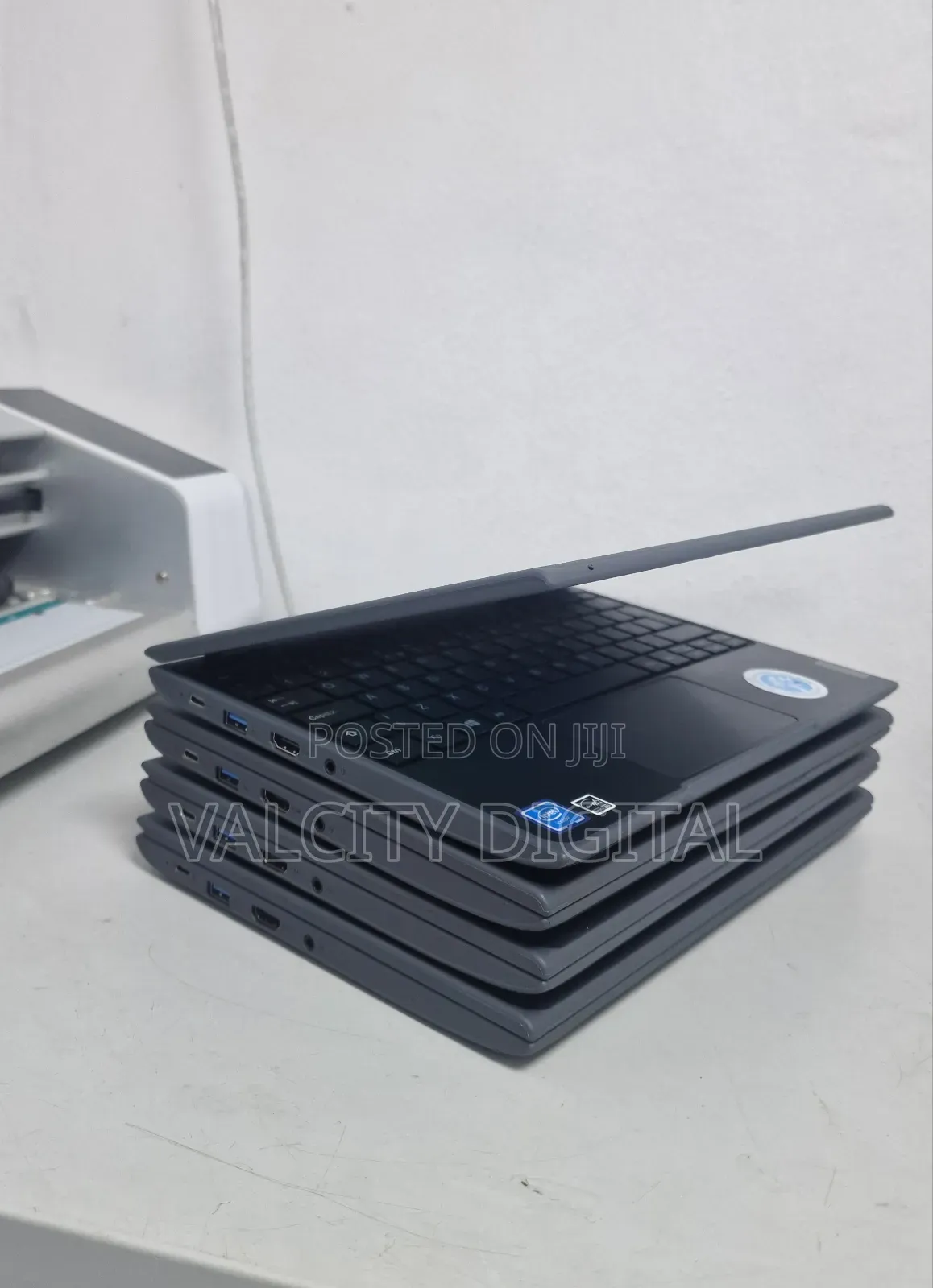 Laptop Lenovo 100e 4GB Intel Celeron SSD 60GB
