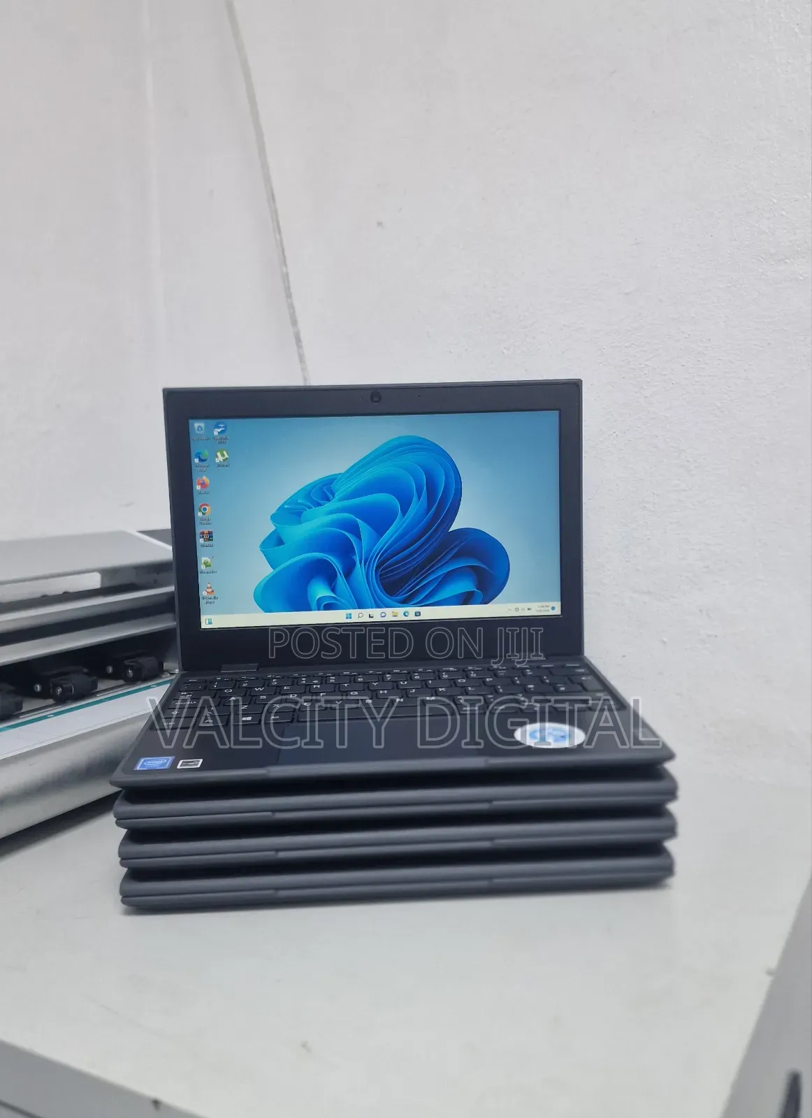 Laptop Lenovo 100e 4GB Intel Celeron SSD 60GB