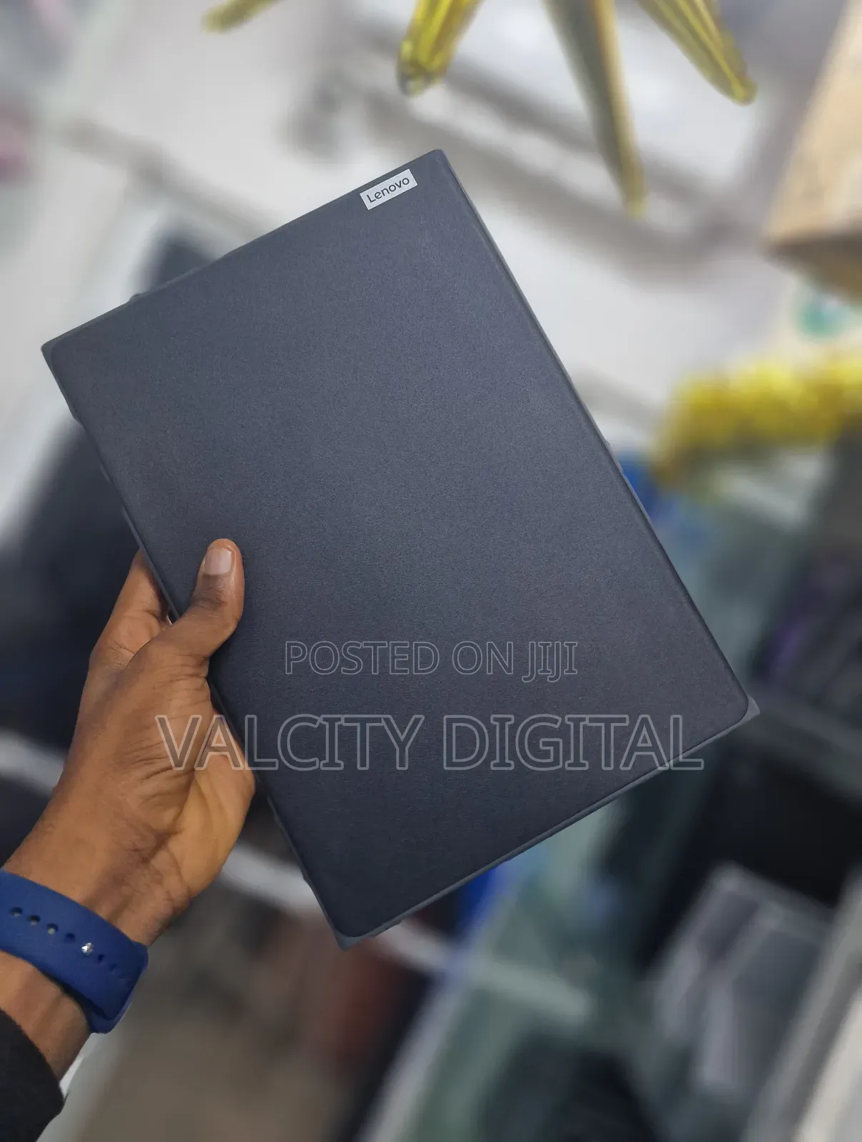 Laptop Lenovo 100e 4GB Intel Celeron SSD 60GB
