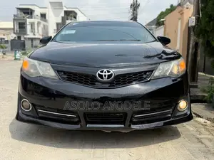 Toyota Camry SE 4dr Sedan (2.5L 4cyl 6A) 2012 Black