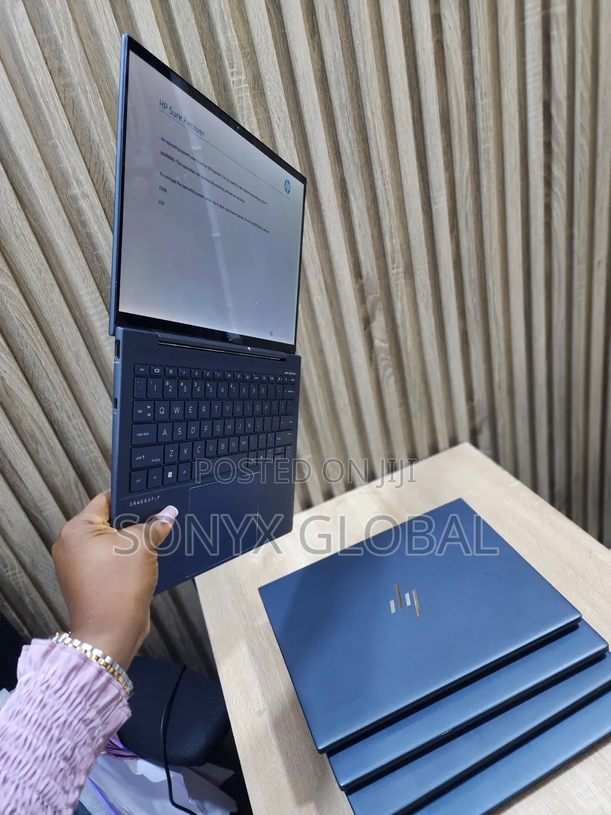 Laptop HP Dragonfly G3 32GB Intel Core I7 SSD 512GB