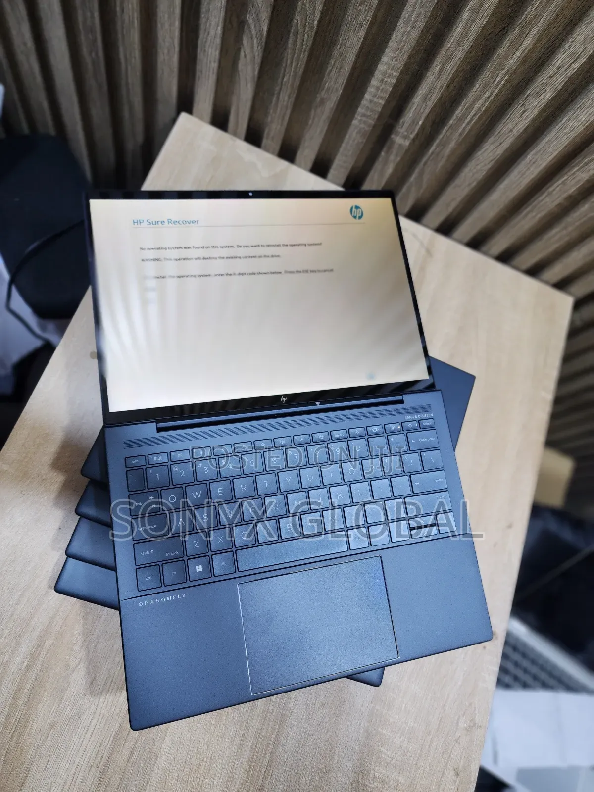 Laptop HP Dragonfly G3 32GB Intel Core I7 SSD 512GB