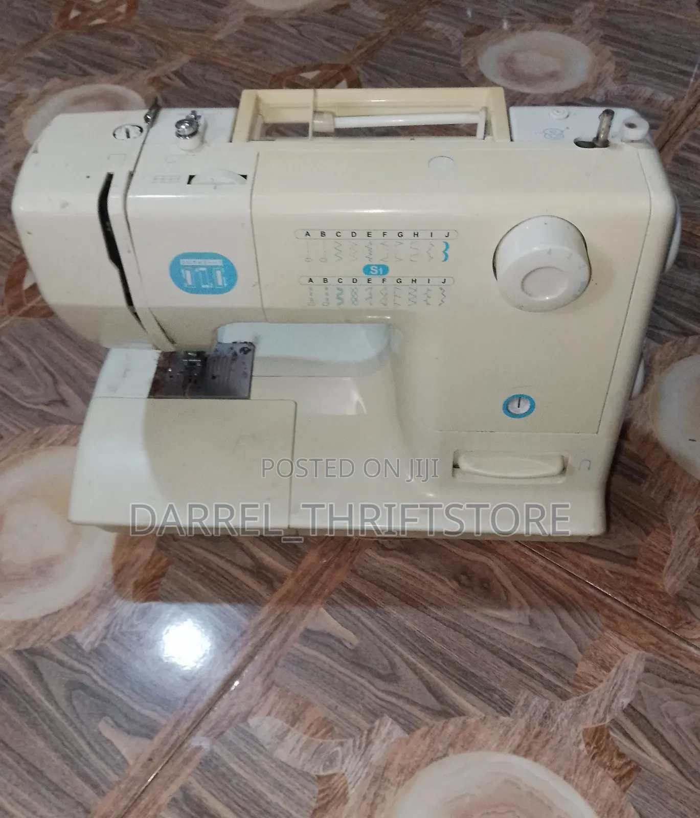 Table Top Sewing Machine