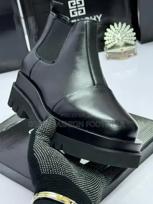 Givenchy Men’S Premium Shoes