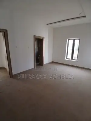 4bdrm Duplex in Kado for sale