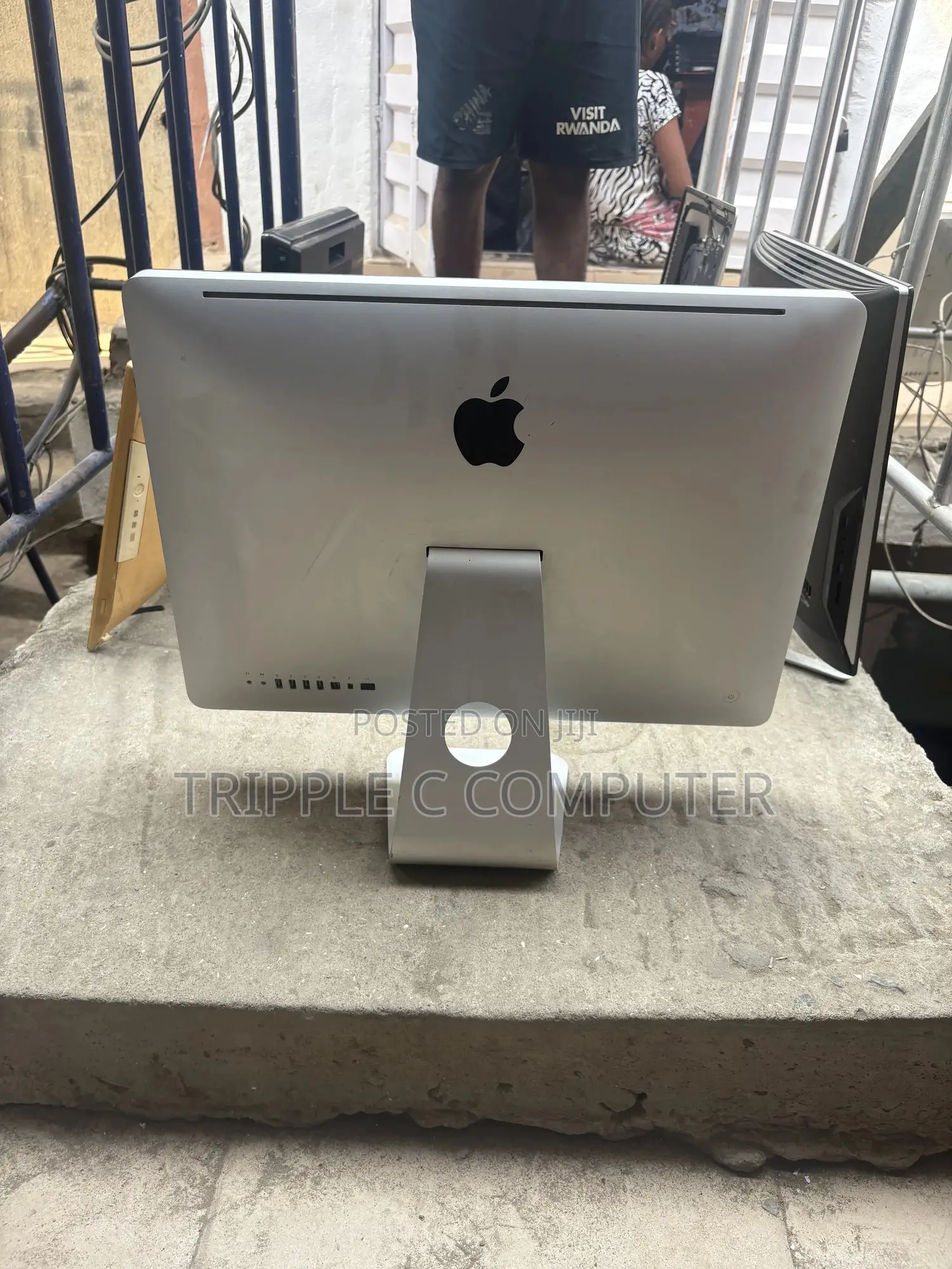 Desktop Computer Apple iMac 4GB Intel Core I5 HDD 500GB