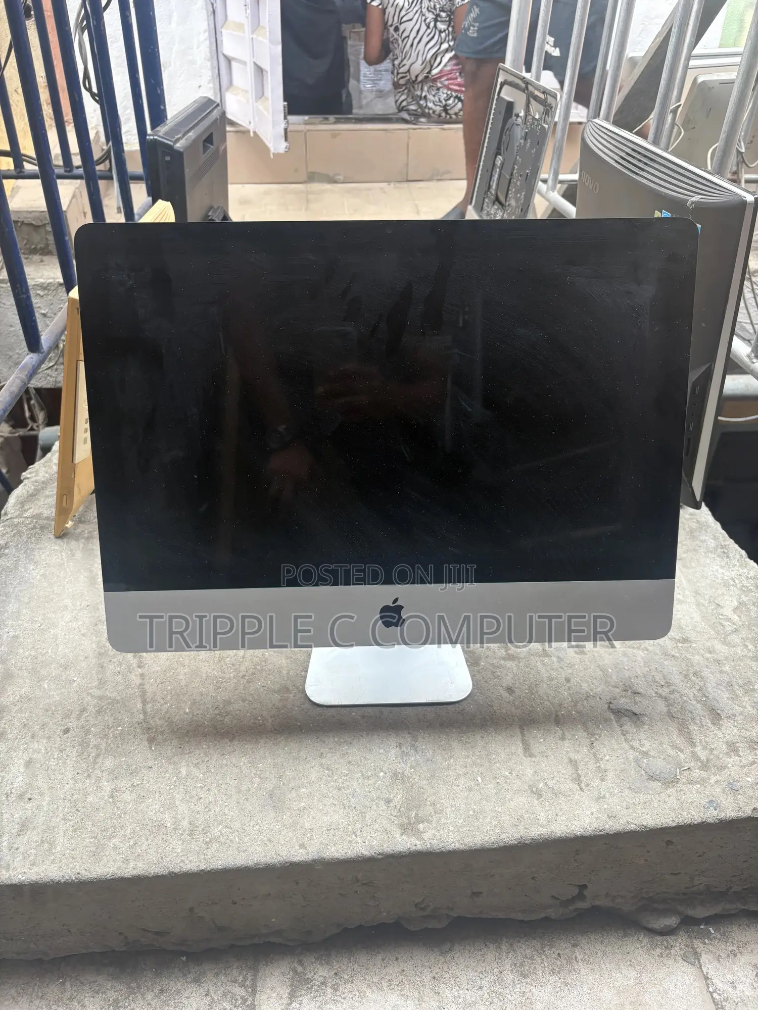 Desktop Computer Apple iMac 4GB Intel Core I5 HDD 500GB