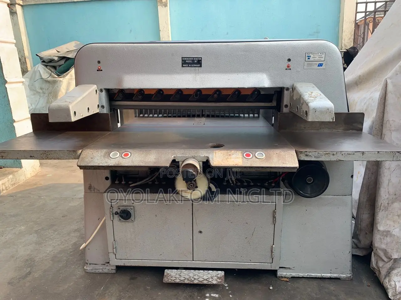 Scheneider Senator Cutting Machine 36 Model
