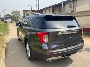 Ford Explorer Limited AWD 2019 Gray