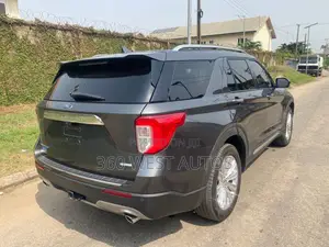 Ford Explorer Limited AWD 2019 Gray