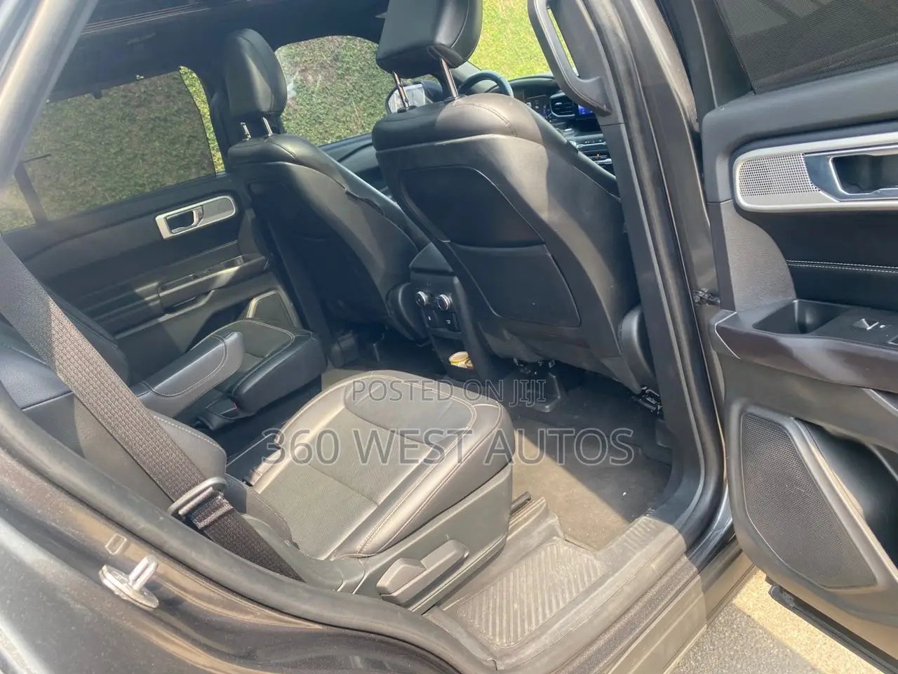 Ford Explorer Limited AWD 2019 Gray