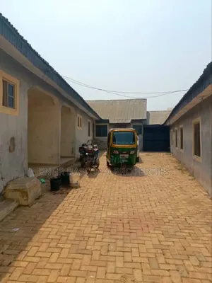 Furnished 2bdrm Block of Flats in Oke Bonke, Ilorin South for sale