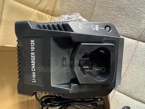Bosch 10.8v-12v Lithium Ion Battery Charger